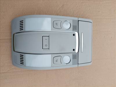 Audi A6 utastér világítás első 4F0947135BP