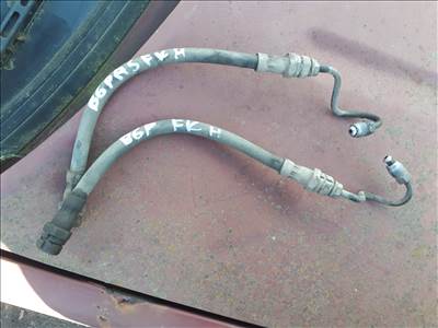 Volkswagen Passat B6 sedan hátsó fékcső féknyeregre