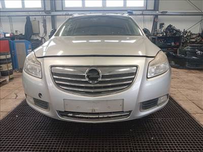 OPEL INSIGNIA Sports Tourer - Bontódik!