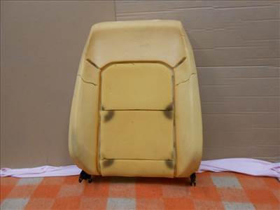 VW Passat B8 Jobb első ülés - háttámla szivacs