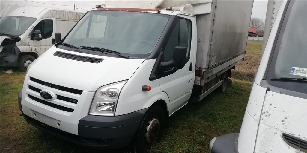 Eladó Ford Transit Mk7 2.4 tdci hiányosan eladó. 2. kép