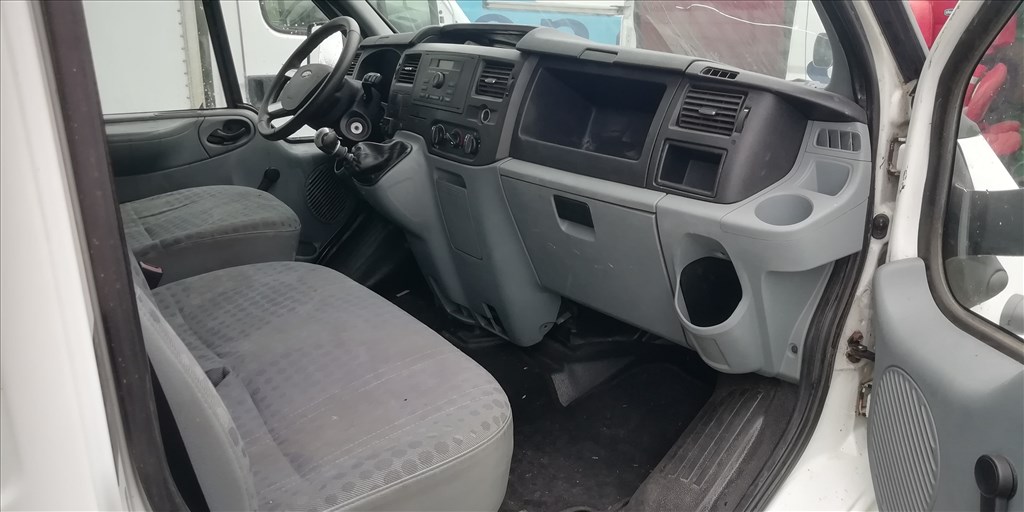 Eladó Ford Transit Mk7 2.4 tdci hiányosan eladó. 5. kép