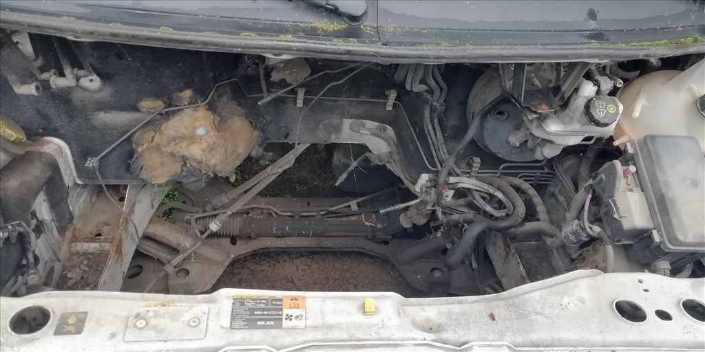 Eladó Ford Transit Mk7 2.4 tdci hiányosan eladó. 7. kép