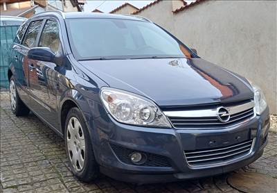 Opel Astra H Kombi 1.9 CDTI 16V 150 Le Klima, Tempomat, Félbőr, Vonóhorog stb. Eladó!