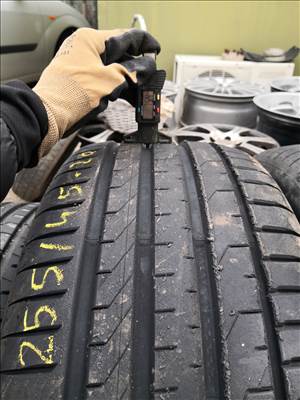 255/45 R20 Falken nyári gumi 55000ft a 2db/35/