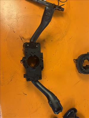 Audi A6 (C5 - 4B) kormánykapcsoló  8l0953513a