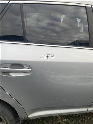 Toyota Avensis T27 Kombi jobb hátsó ajtó
