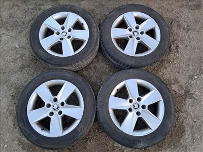 Skoda Octavia III 16"-os alufelni szett gumikkal