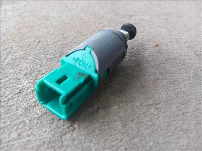 renault master opel movano 10- kuplungpedál kapcsoló gomb jeladó sku220