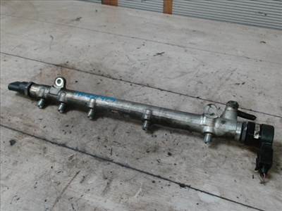 MERCEDES C (W203) 2000.06.01-2006.12.31 Közösnyomócső Common Rail cső