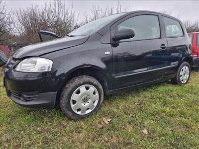 Volkswagen Fox bontott alkatrészei