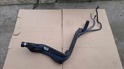 Opel Meriva A üzemanyag betöltő cső 13189486