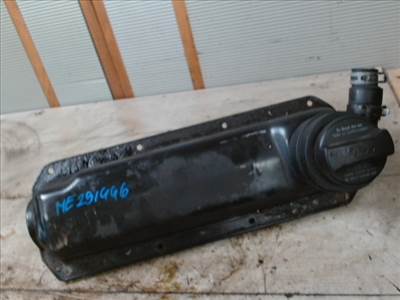 VOLKSWAGEN GOLF IV. Szelepfedél