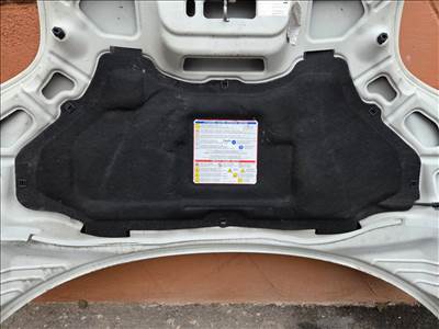 Alfa Romeo Mito motorháztető szigetelés