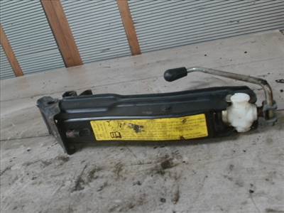 AUDI A4 94-98 Autóemelő