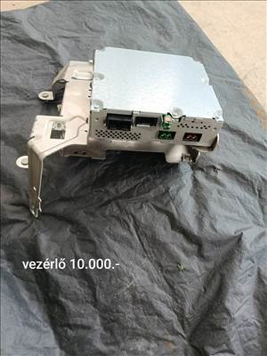 Audi A8 D3 4E tv tuner vezérlő 