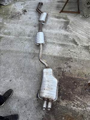 BMW 320i kipufogó egyben  172213417221331722 frc107812