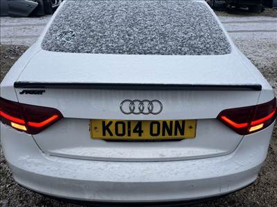 Audi A5 (8T) Sline csomagtérajtó LY9C