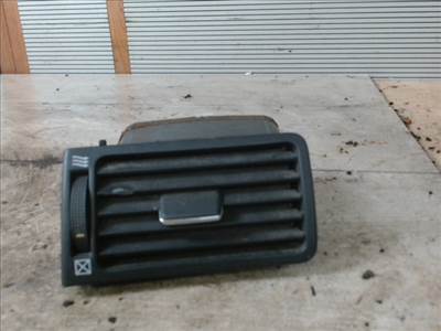 TOYOTA Corolla (E120) 2002.01.01-2004.05.31 Szellőző jobb