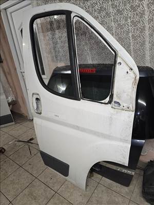 Citroën 120 HDI Jobb első ajtó 