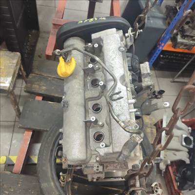 Opel Z18XE motor. 81 ezer km-t futott. Fűzött blokk hengerfejjel. Beépítési garanciával 