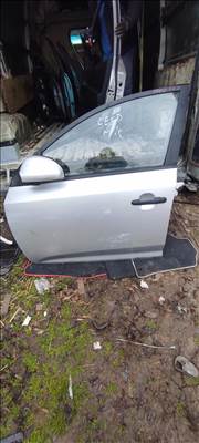 Kia Cee'd (ED) Bal első ajtó 