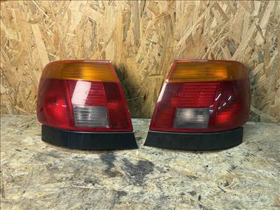 Audi A4 (B5 - 8D) Hátsó lámpa 