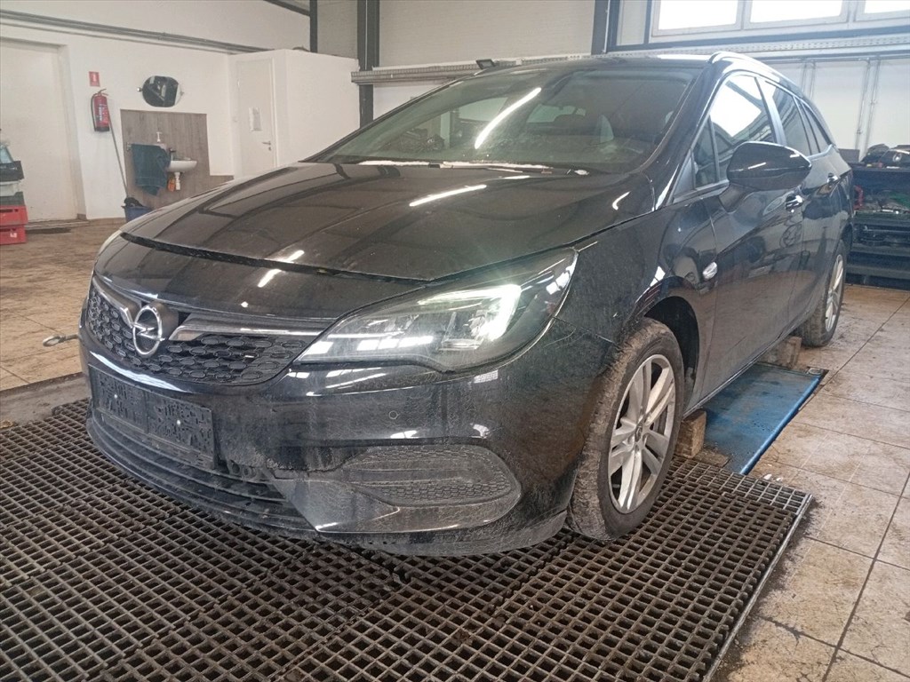 OPEL ASTRA K Tourer 1.5 CRDI - Bontódik! 2. kép