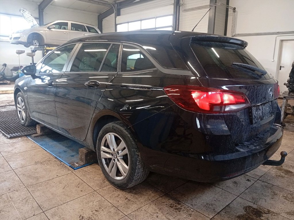 OPEL ASTRA K Tourer 1.5 CRDI - Bontódik! 3. kép