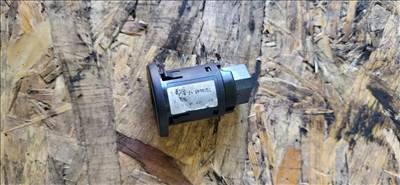 Renault Master Opel MOVANO 10- USB csatlakozó foglalat kapcsoló 5106