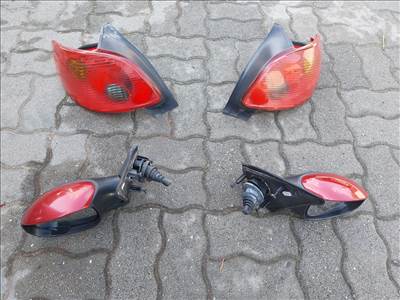 Peugeot 206 visszapillantó tükör és hátsó lámpa