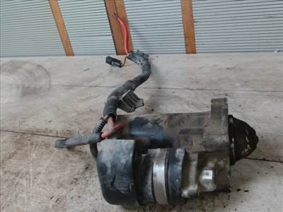 VOLVO V40 Önindító. benzines