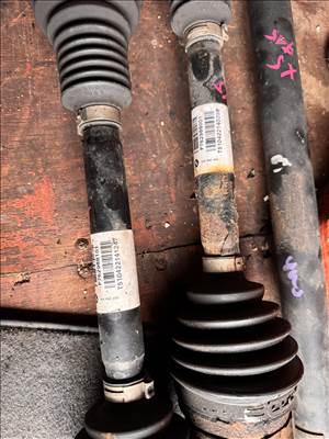 BMW X5 F15 első féltengely  7629881