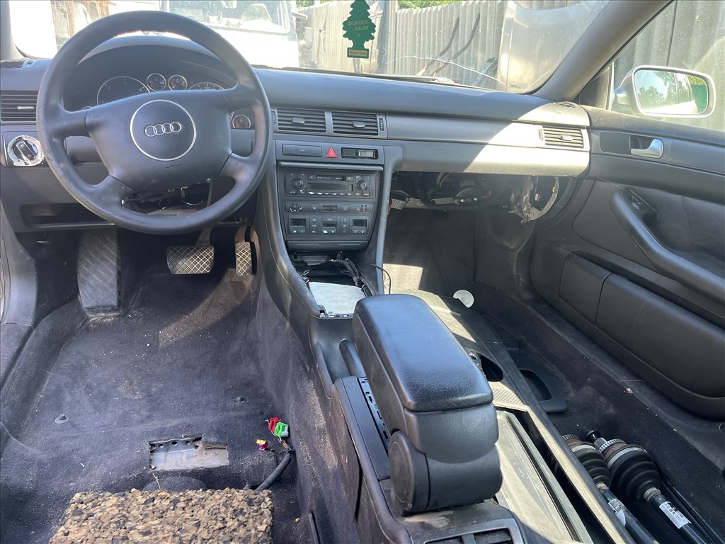 Audi A6 (C5 - 4B) (C5 - 4B) bontott alkatrészei 8. kép