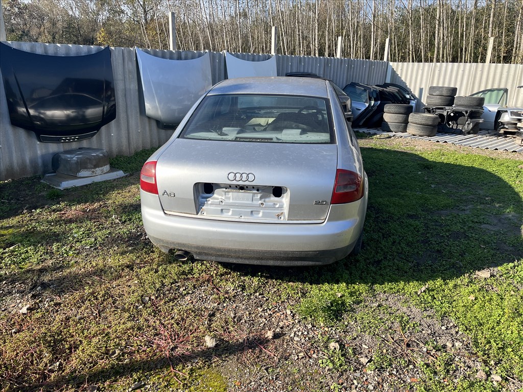 Audi A6 (C5 - 4B) (C5 - 4B) bontott alkatrészei 12. kép