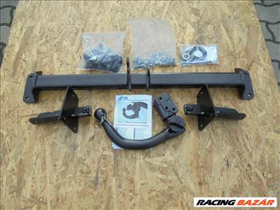 Új Mercedes A-osztály, Mercedes B-osztály vonóhorog 