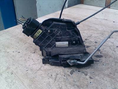 MAZDA 3 03.10-06.06 Bal első ajtó zárszerkezet központi záras