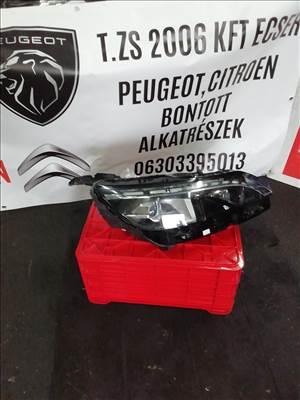 Peugeot 5008 II lámpa  9810478480