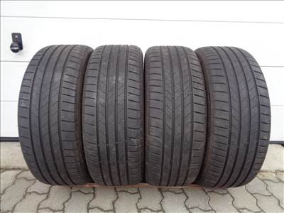 Bridgestone 215/45R20 nyári gumi 2024-es újszerű állapotban eladó.