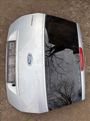 Ford Fusion Végajtó 
