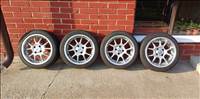  4x100 lyukosztású 15" használt Keskin alufelni, rajta 195/45 használt Semperit nyári gumi gumi 