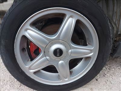  Mini Cooper R56, 6,5Jx16"gyári alufelni, 5-star blaster 103, rajta 195/55 Kormoran nyári gumi