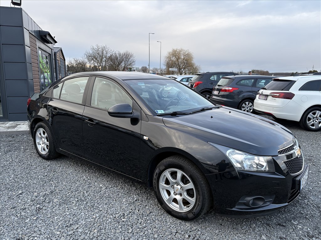 Eladó Chevrolet Cruze 2.0 D (1998 cm³, 163 PS) 3. kép