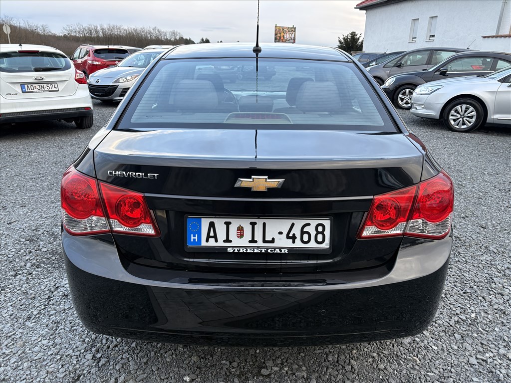Eladó Chevrolet Cruze 2.0 D (1998 cm³, 163 PS) 5. kép
