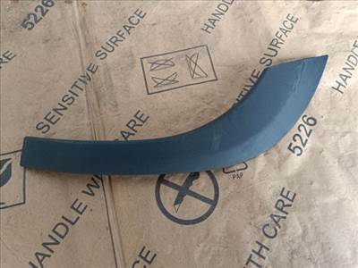 Toyota Yaris Cross (XP210) Bal hátsó Ajtó Díszléc 750870d010