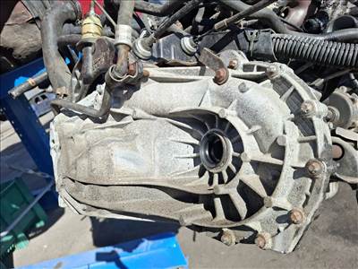 Renault Trafic II váltó  8200457485 pf6dci