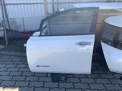 Nissan Leaf bal első ajtó