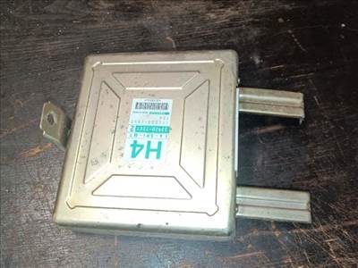 Suzuki Swift II Motorvezérlő *142244* 3392072c12