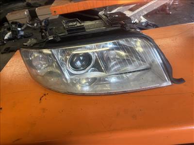 Audi A6 (C5 - 4B) Jobb első fényszóró 