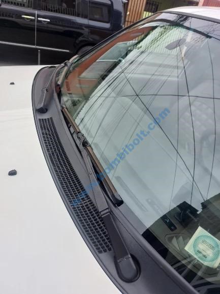 1,7 m szélvédő alatti tömítés, levélrács javító E46 E39 E90 E60 E36 E34 X5 E53 E30 E92 E87 8. kép